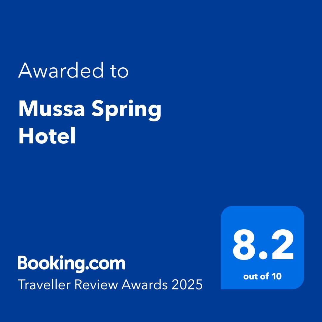 Mussa Spring Hotel Wadi Musa Buitenkant foto